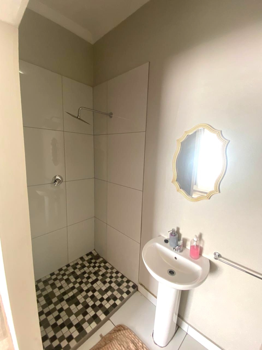 12 Bedroom Property for Sale in Newton Park Eastern Cape